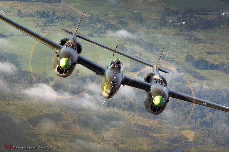 Illustration for article titled All These Jaw-Dropping Airplane Images Were Taken By This Flying Photog